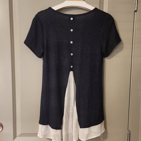 Bobeau Navy Short Sleeve Top- Size S - Picture 2 of 3